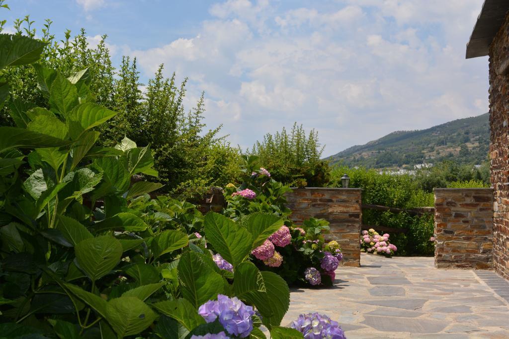 Сasa de vacaciones Cortijo La Loma De La Alpujarra *